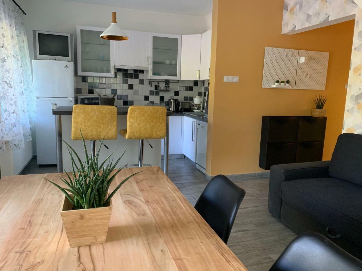 Csuka48 Apartman سزارفاس المظهر الخارجي الصورة